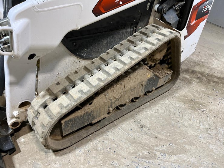 2022-bobcat-t64-image-41