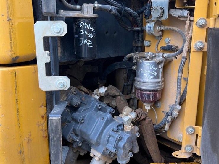 deere-85g-image-21