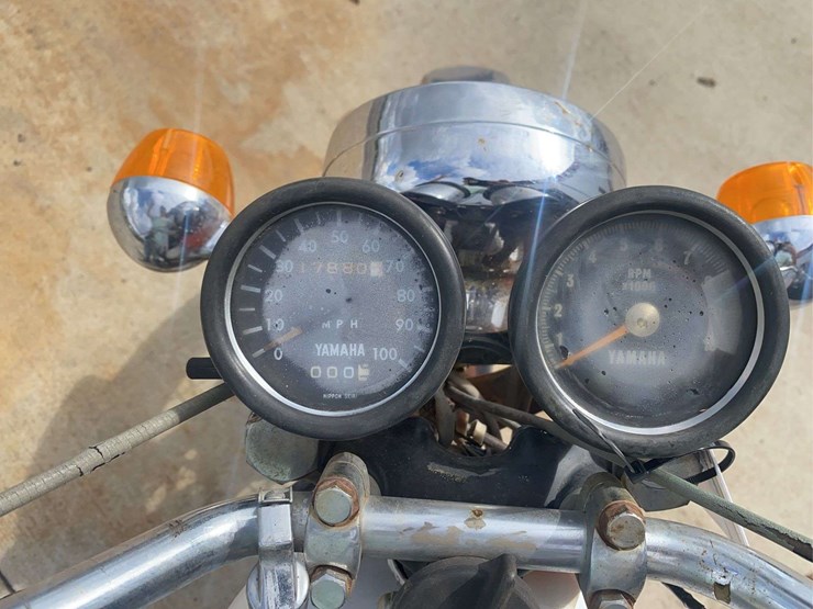 1971-yahmaha-r350-motorcycle-image-10