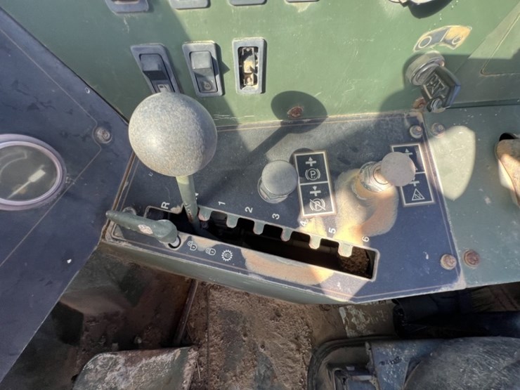 2008-caterpillar-613c-image-62