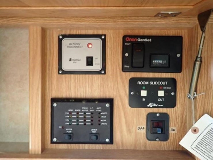 2007-big-foot-30mh26sl-26-ft-s/a-class-c-motorhome-image-66