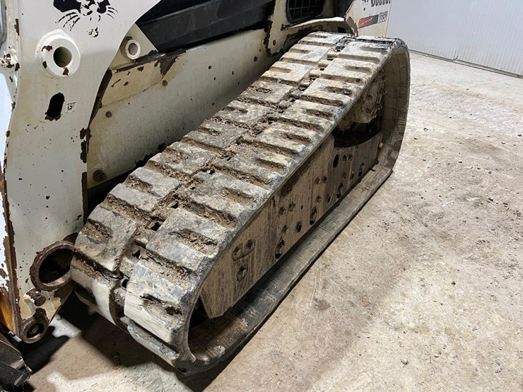 2012-bobcat-t650-image-13