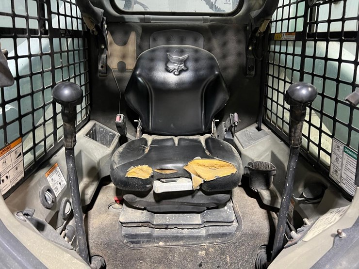 2015-bobcat-t650-image-23