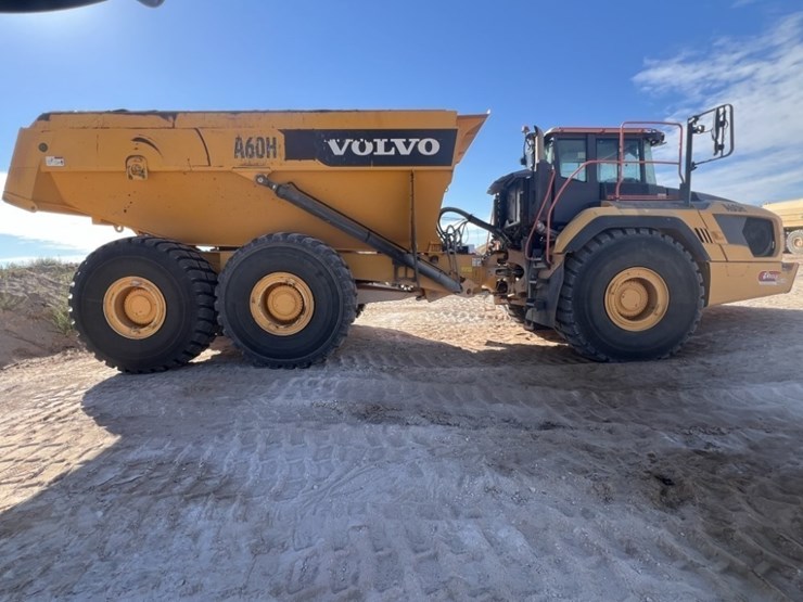 2020-volvo-a60h-image-5