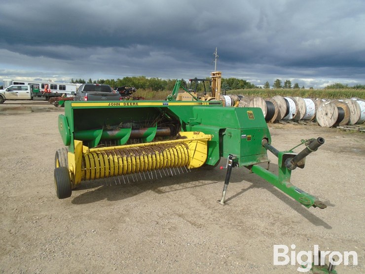 1989-john-deere-328-image-15