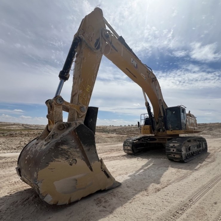 2021 CATERPILLAR 395