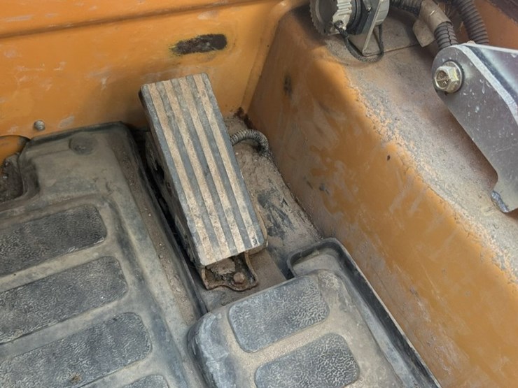 2019-case-tr340-image-50