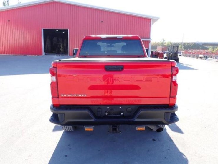 2022-chevrolet-2500-image-6