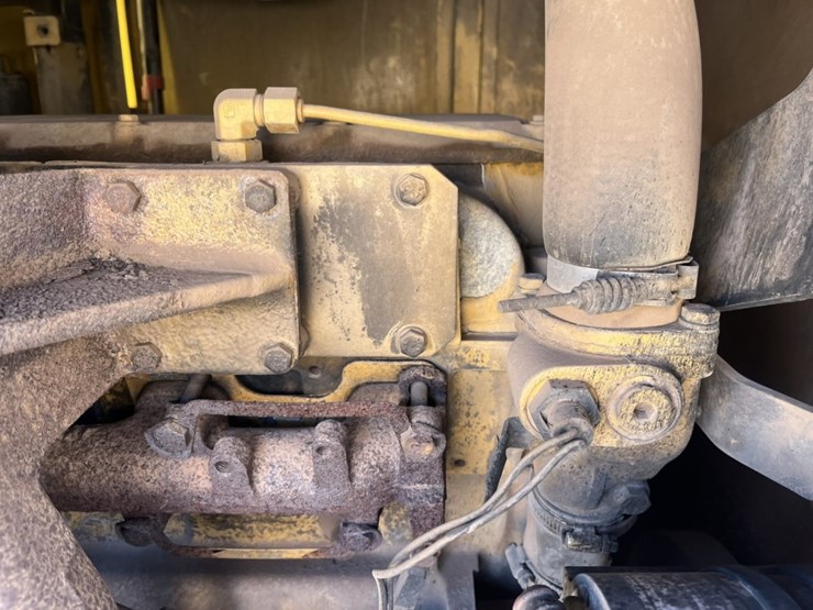 caterpillar-928g-image-79