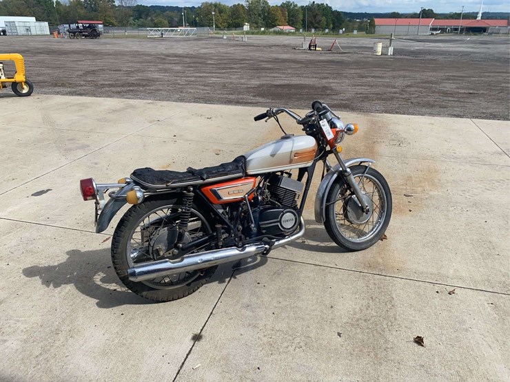 1971-yahmaha-r350-motorcycle-image-4