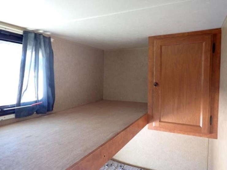 2012-skyline-nomad-t/a-travel-trailer-1se200r21cf0-image-81