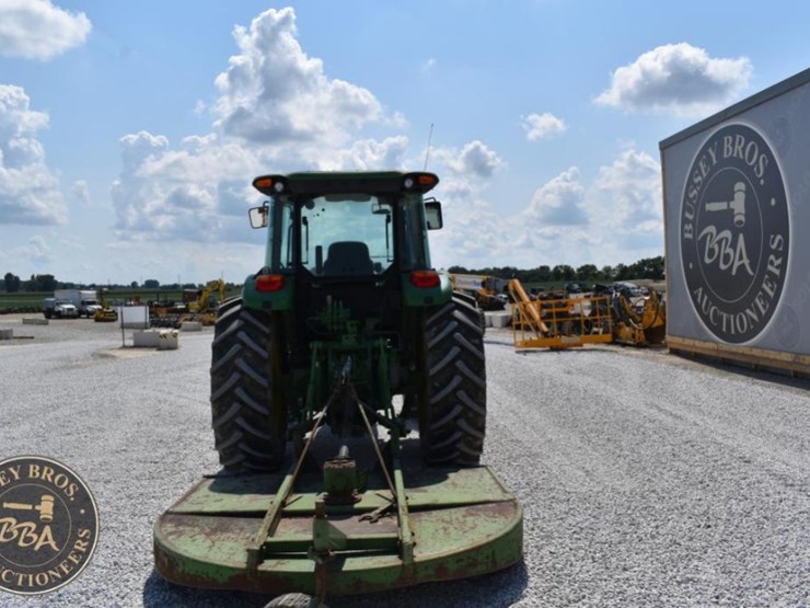2017-john-deere-6120e-image-9