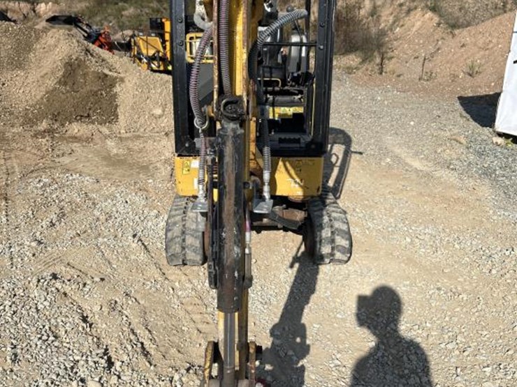 caterpillar-301.7-image-8