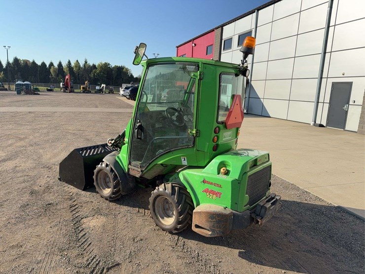 advant-528-wheel-loader-image-4