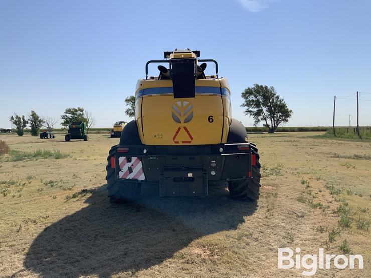 2016-new-holland-fr850-image-6