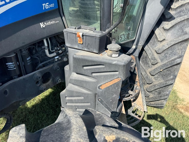 2013-new-holland-t6.140-image-10