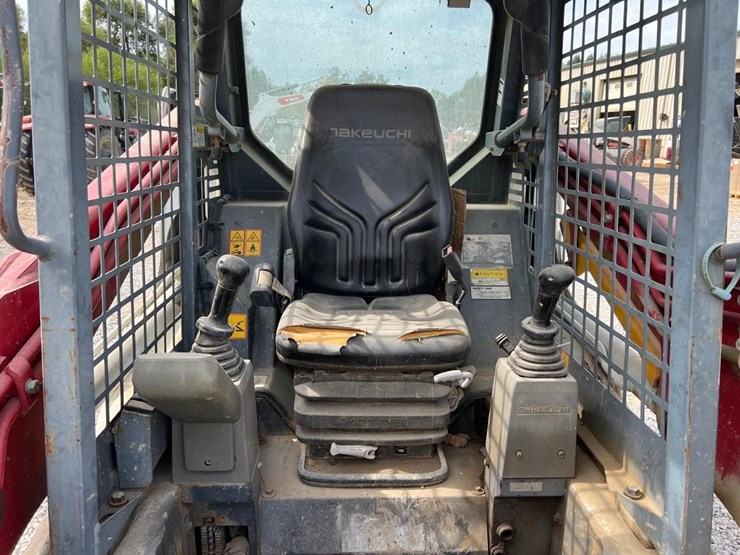 2016-takeuchi-tl8-image-21