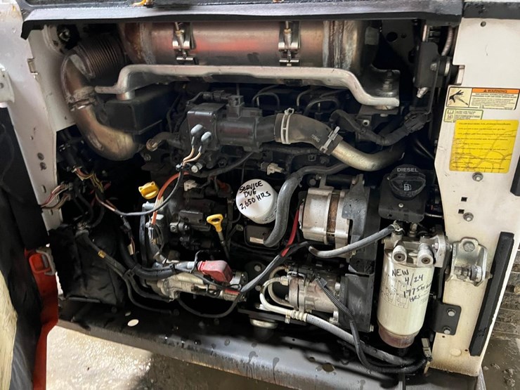 2021-bobcat-s850-image-14