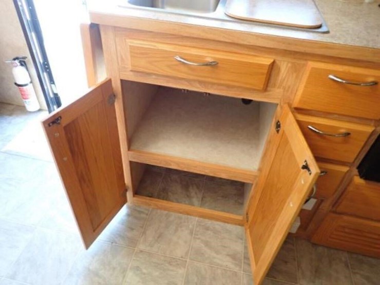 2007-big-foot-30mh26sl-26-ft-s/a-class-c-motorhome-image-41