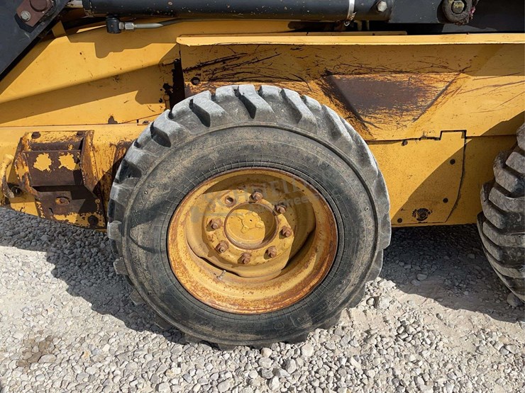 new-holland-lx665-turbo-image-15