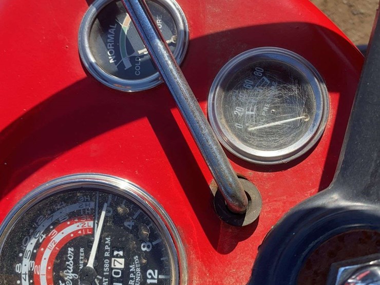 massey-ferguson-65-image-22