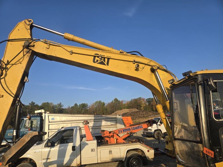 caterpillar-312-image-29