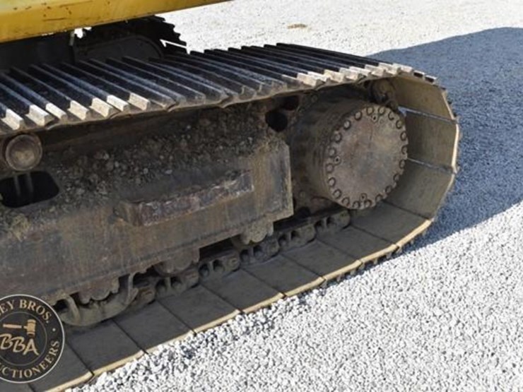 2014-komatsu-pc210-10-image-41