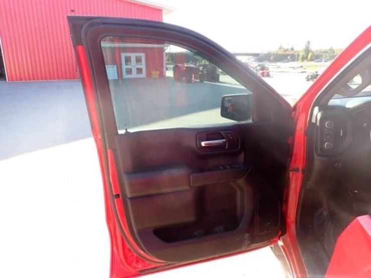 2022-chevrolet-silverado-1500-image-27
