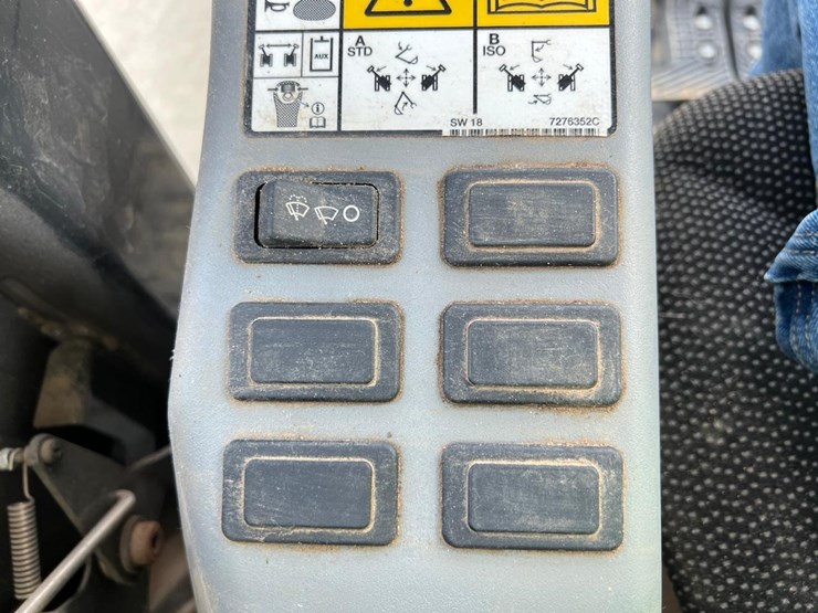 2022-bobcat-e88-image-34