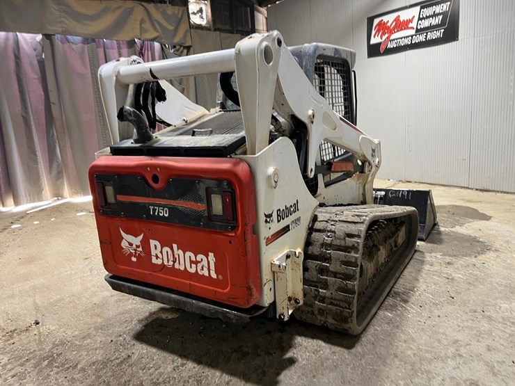 2016-bobcat-t750-image-5