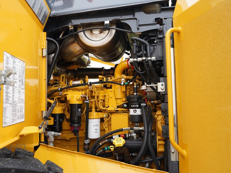 2024-deere-544-image-11