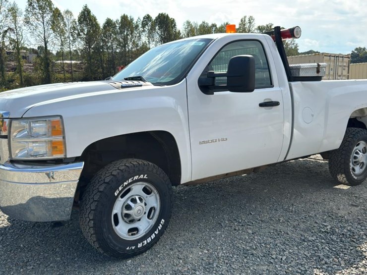 2012-chevrolet-2500-image-1