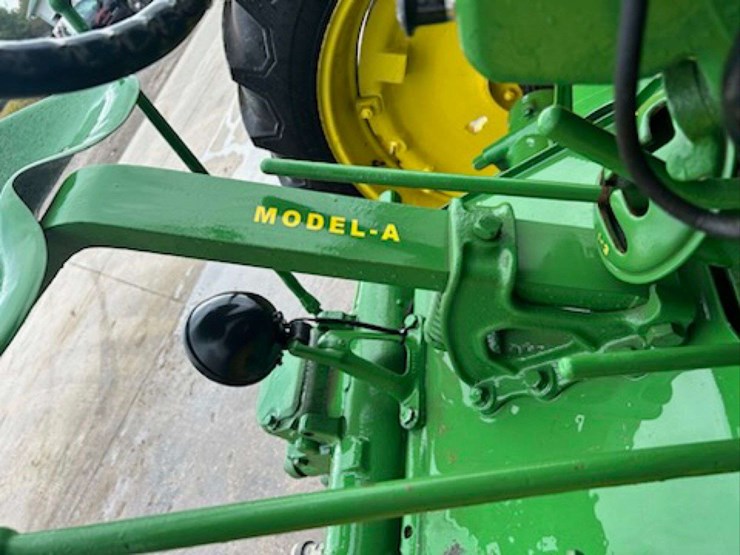 john-deere-model-a-image-2