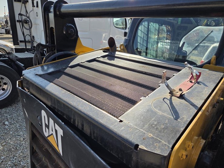 caterpillar-259d-image-26