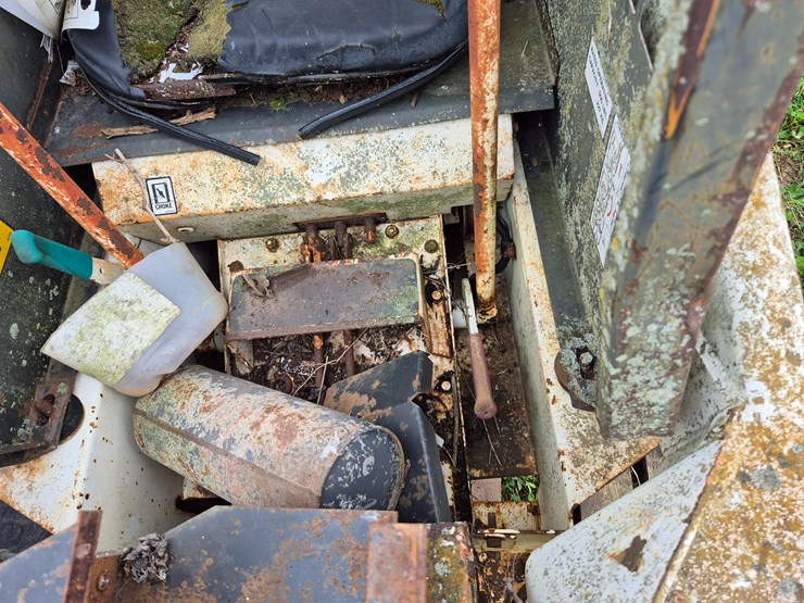 bobcat-310-image-6