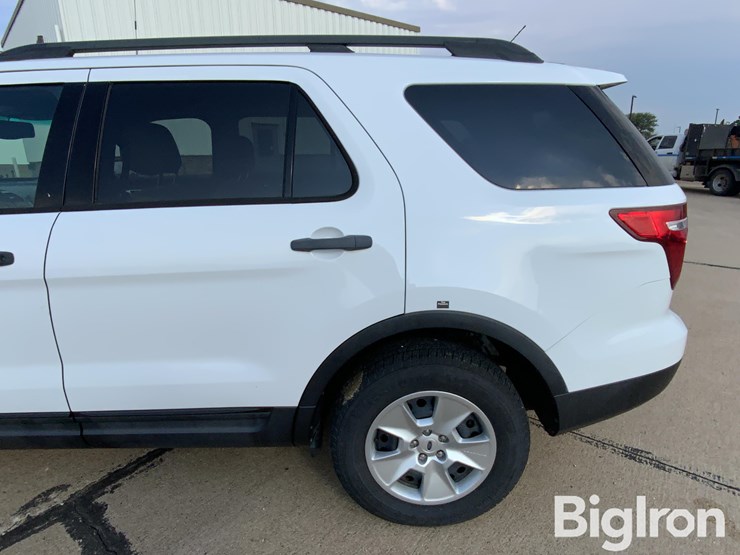 2014-ford-explorer-image-11