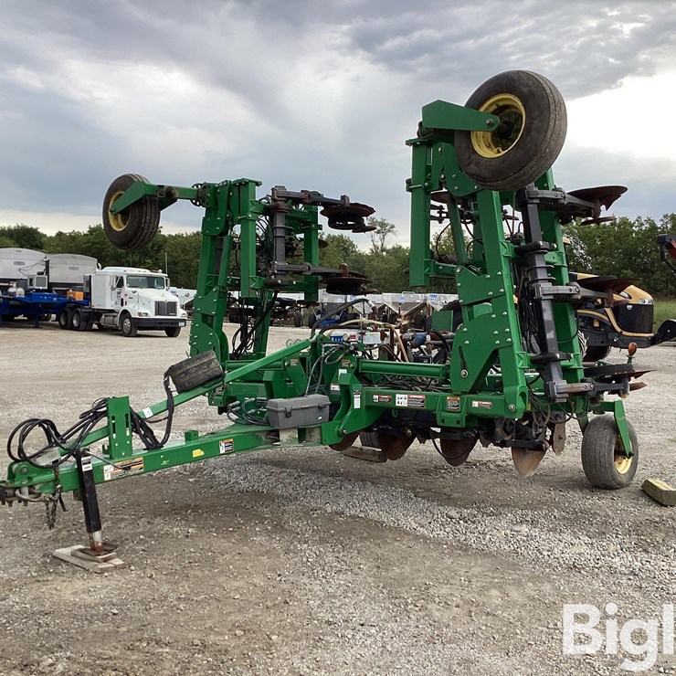 2014 JOHN DEERE 2510H