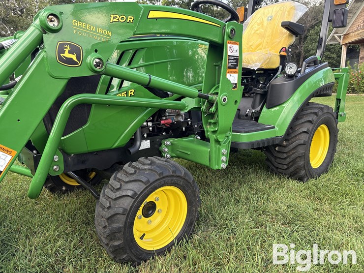 2021-john-deere-1025r-image-11