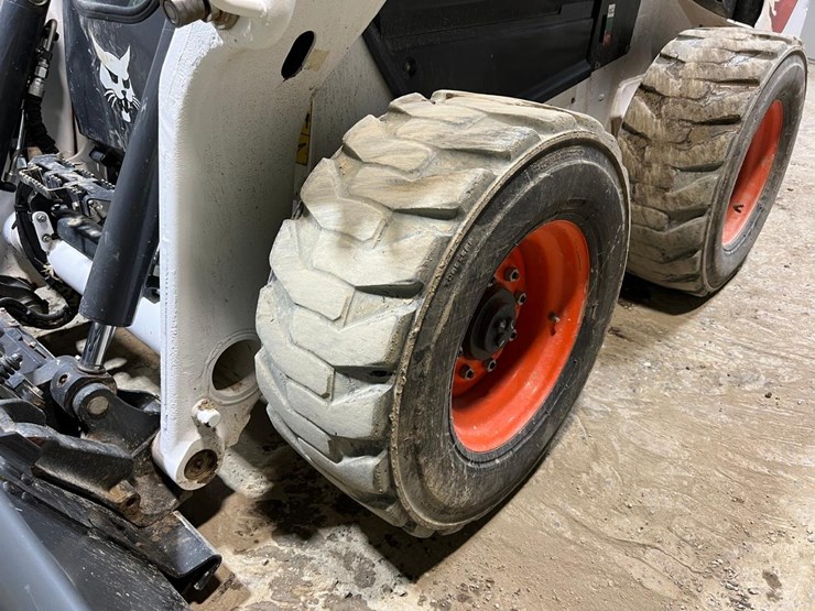 2022-bobcat-s76-image-13