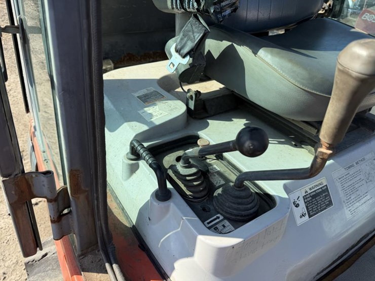 kubota-r520-image-31