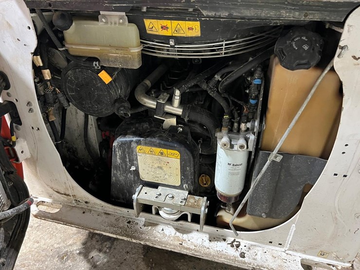 2021-bobcat-s64-image-15