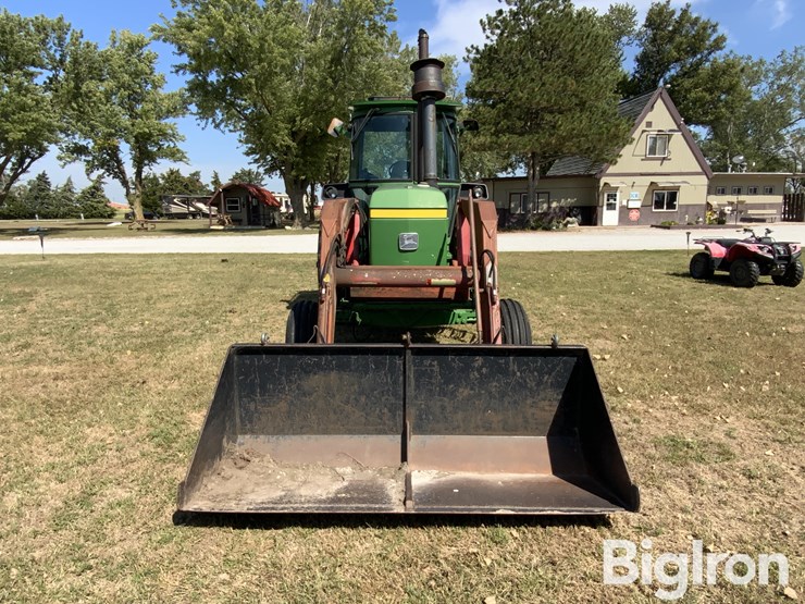 1976-john-deere-4430-image-2