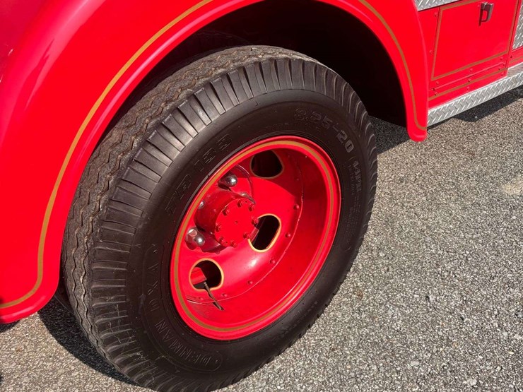 1949-dodge-b1hh-fire-truck-image-12