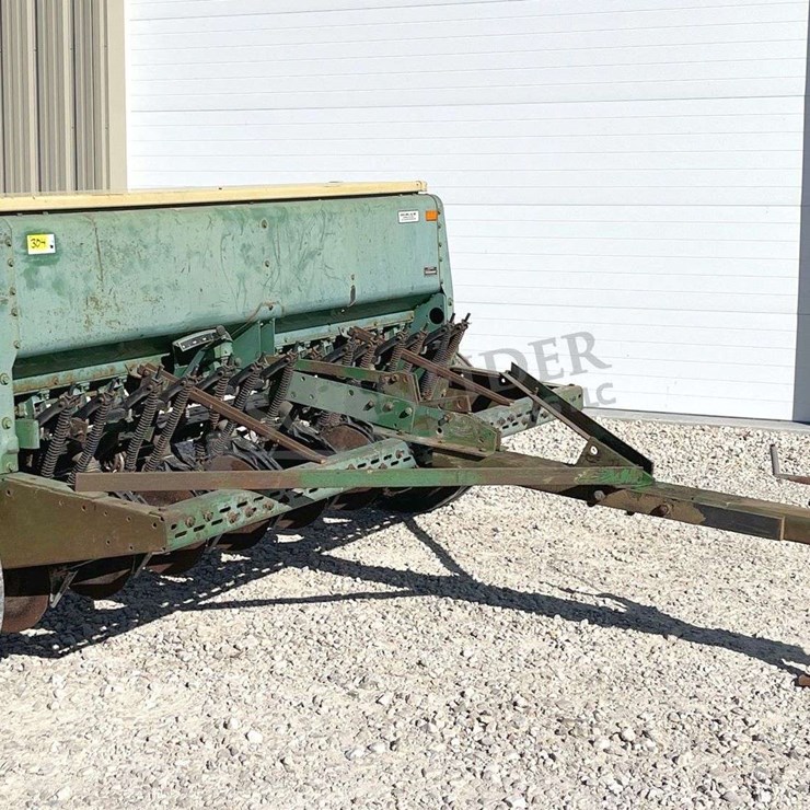 JOHN DEERE 8200