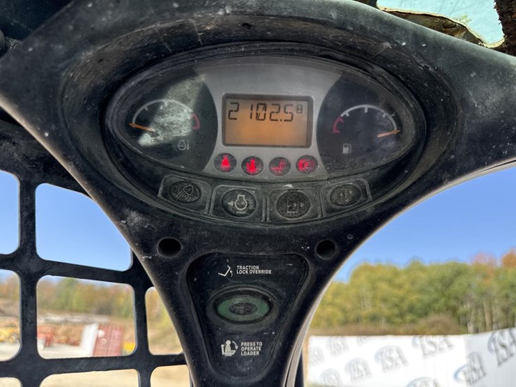 2017-bobcat-t550-image-57