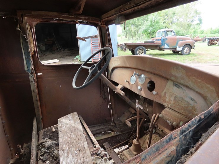 1935-chevrolet-tanker-truck-image-8