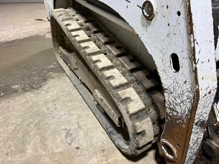 2023-bobcat-t450-image-22