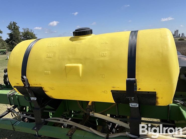 john-deere-7200-image-16