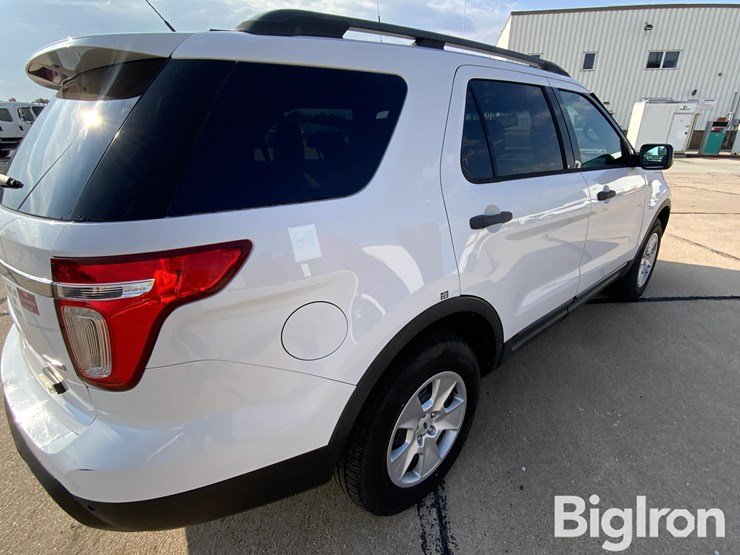 2013-ford-explorer-image-18