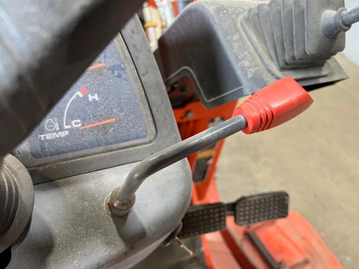 kubota-b2100-image-25